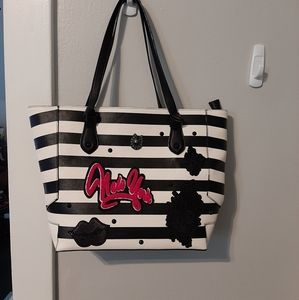 Betsey Johnson New York tote